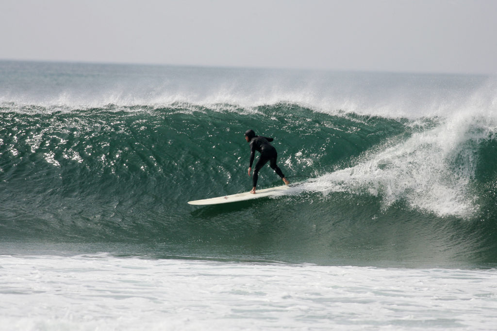 surfer biarritz