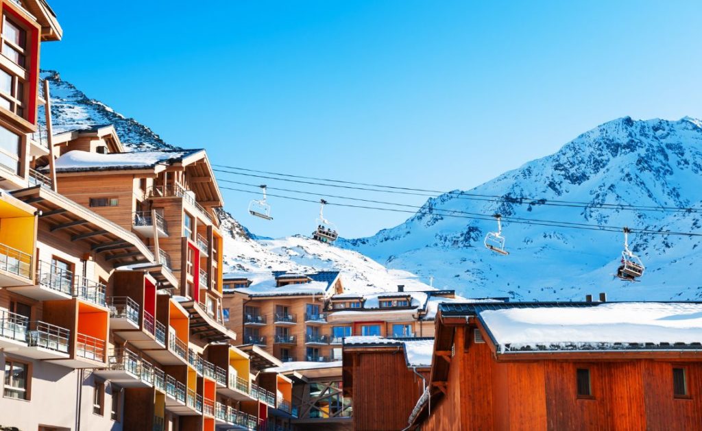 5 stations de ski accessibles en train Brides les Bains - Départ 18:25