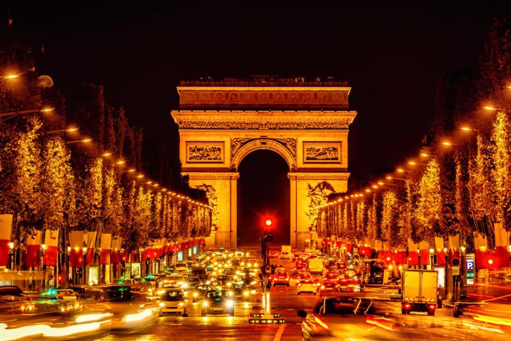 Avenue des Champs-Élysées à Paris