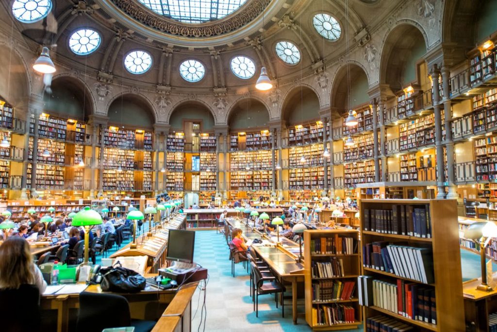 Bibliothèque à Paris