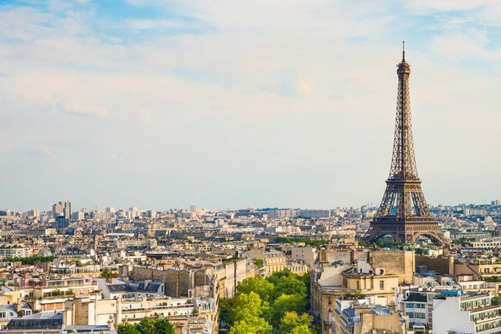 Vue sur la tour Eiffel pour fêter son anniversaire - Départ 18:25